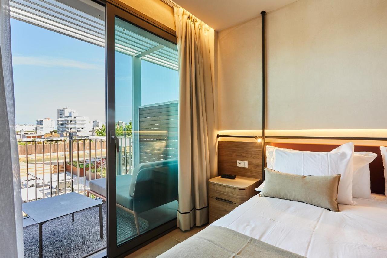 Double or Twin Room Pool View